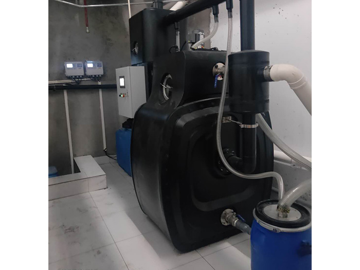 油水分离器